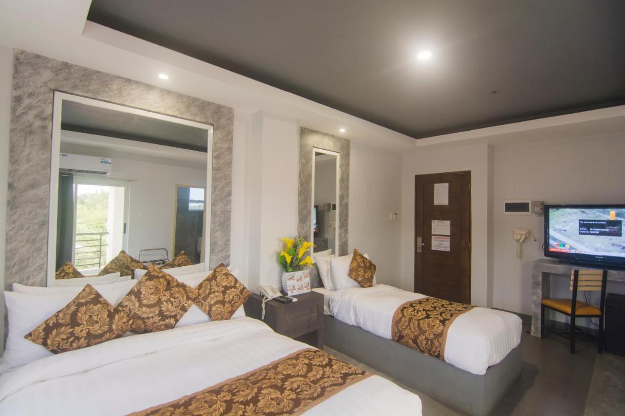 Hotel Carmelita Tuguegarao Esterno foto