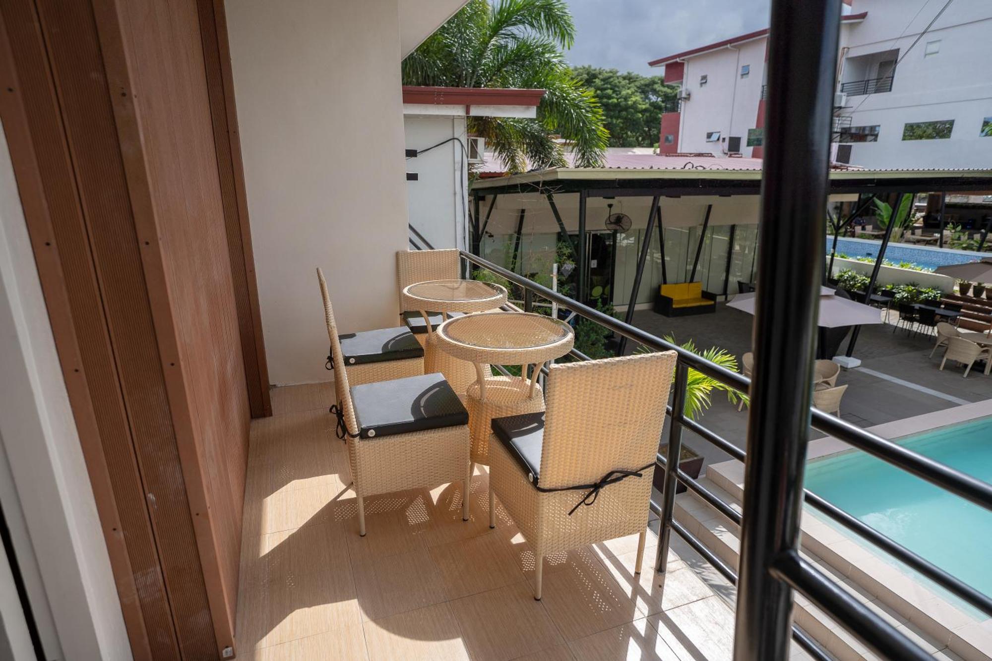 Hotel Carmelita Tuguegarao Esterno foto