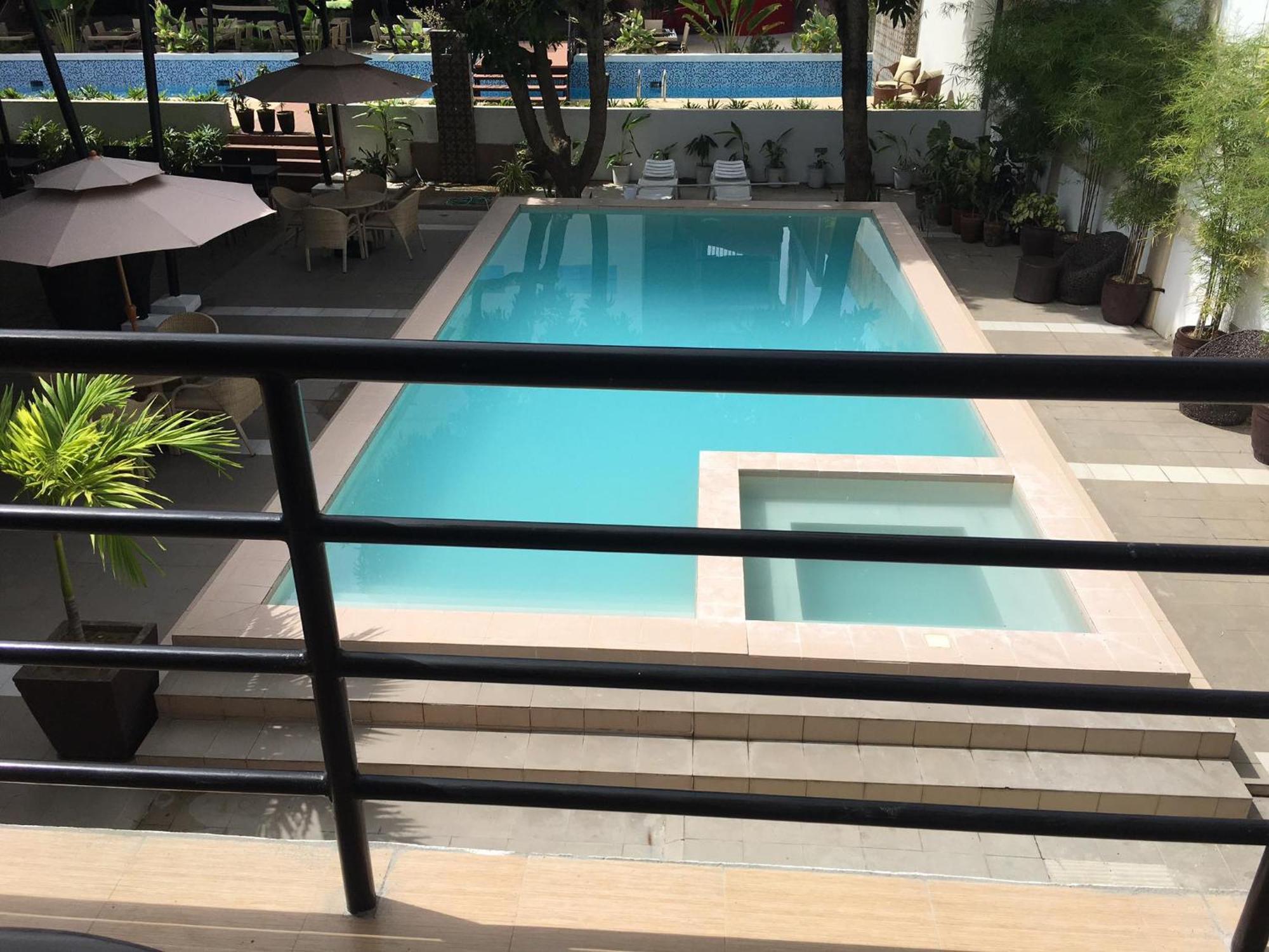 Hotel Carmelita Tuguegarao Esterno foto